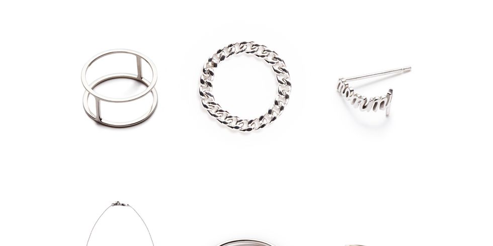 Jewellery, Circle, Metal, Natural material, Body jewelry, Silver, Earrings, Platinum, 