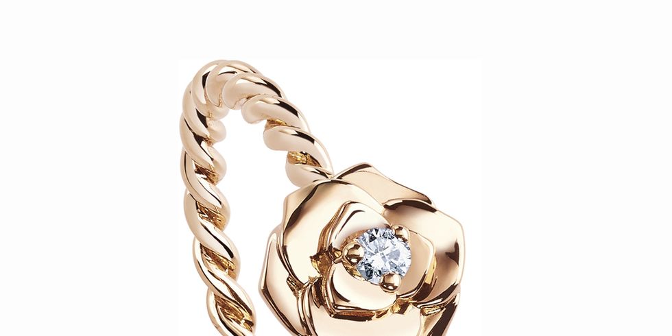 Jewellery, Fashion accessory, Analog watch, Body jewelry, Gemstone, Ring, Amethyst, Engagement ring, Diamond, Crystal, 