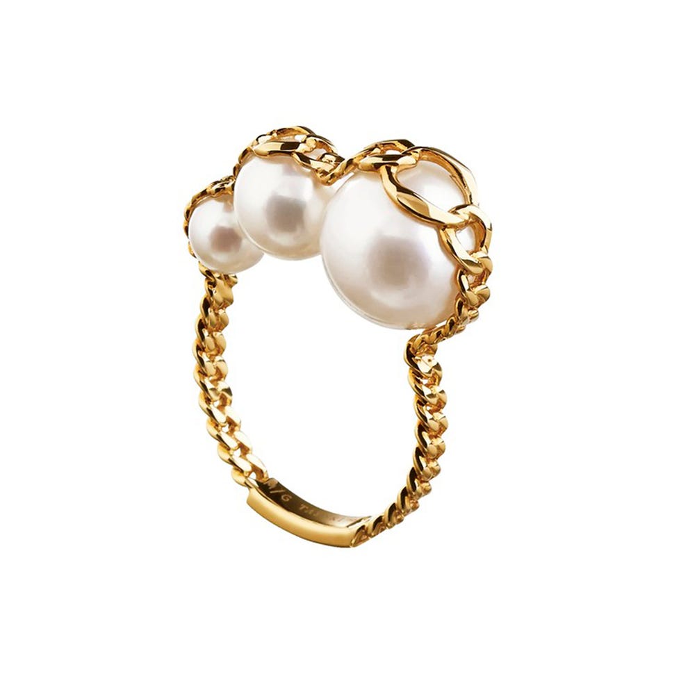 Jewellery, Pearl, Fashion accessory, Body jewelry, Gemstone, Ring, Finger, Gold, Metal, 