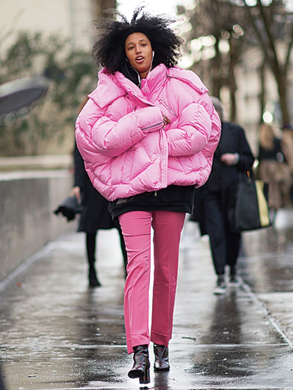 Clothing, Winter, Shoulder, Textile, Outerwear, Human leg, Pink, Style, Street, Magenta, 