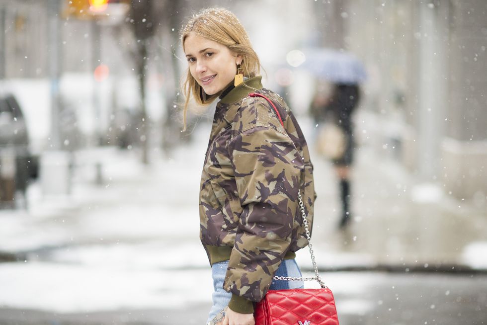 Winter, Street fashion, Bag, Fashion, Pocket, Brown hair, Snow, Coquelicot, Portrait photography, Plastic bag, 