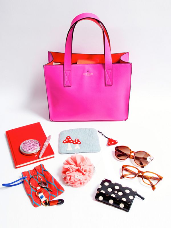 Product, Red, Bag, Style, Shoulder bag, Luggage and bags, Magenta, Material property, Tote bag, Strap, 