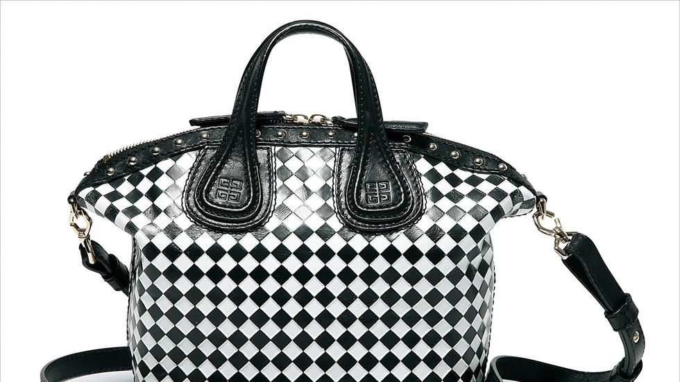 Bag, Style, Luggage and bags, Shoulder bag, Home accessories, Black-and-white, Teapot, Serveware, Handbag, 