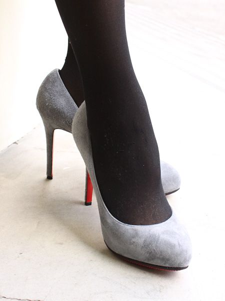 Joint, High heels, Basic pump, Court shoe, Foot, Ankle, Tights, Dancing shoe, Bridal shoe, 