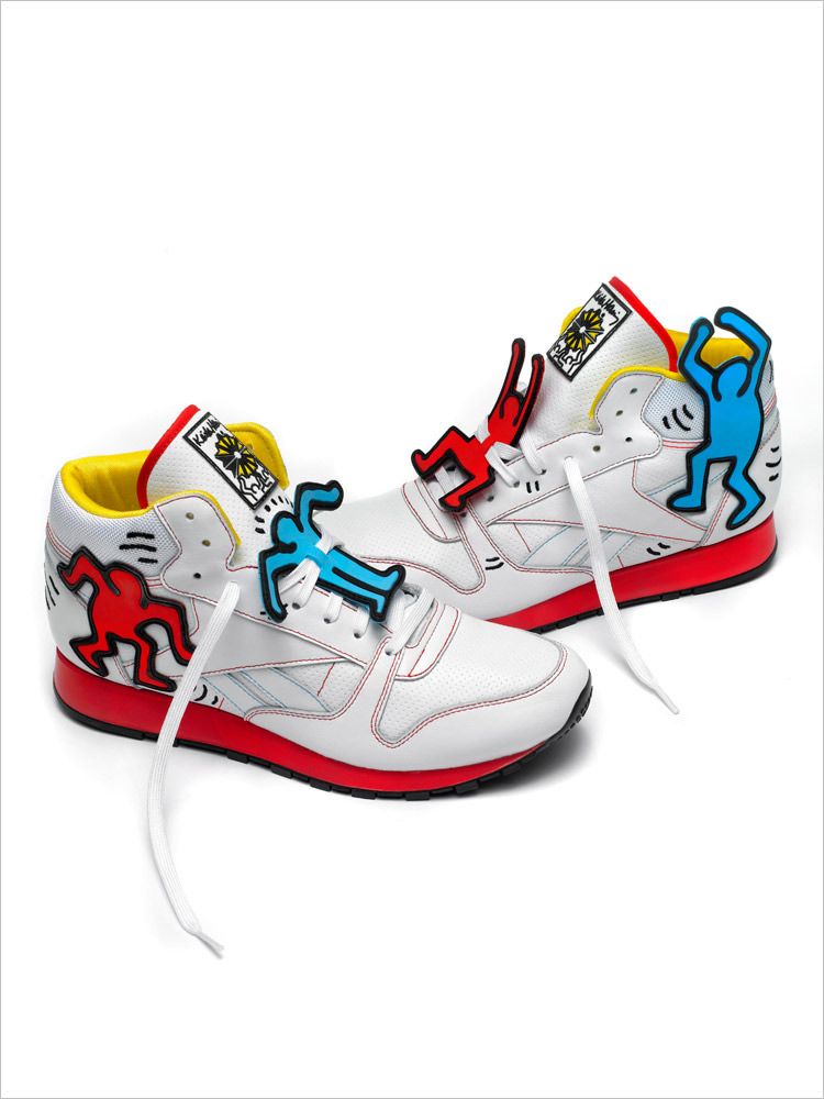White, Carmine, Logo, Athletic shoe, Walking shoe, Sneakers, Brand, Graphics, Outdoor shoe, Skate shoe, 