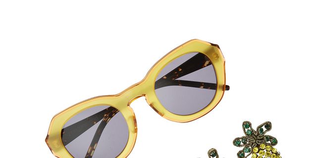 Eyewear, Vision care, Glasses, Brown, Yellow, Product, Goggles, Amber, Fashion accessory, Earrings, 