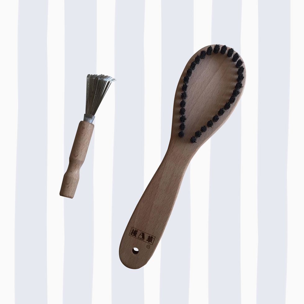 Brown, Tan, Beige, Tool, Brush, Kitchen utensil, Steel, 