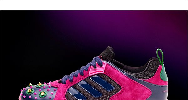 Footwear, Product, Shoe, Athletic shoe, Magenta, Purple, Pink, Red, Violet, Line, 