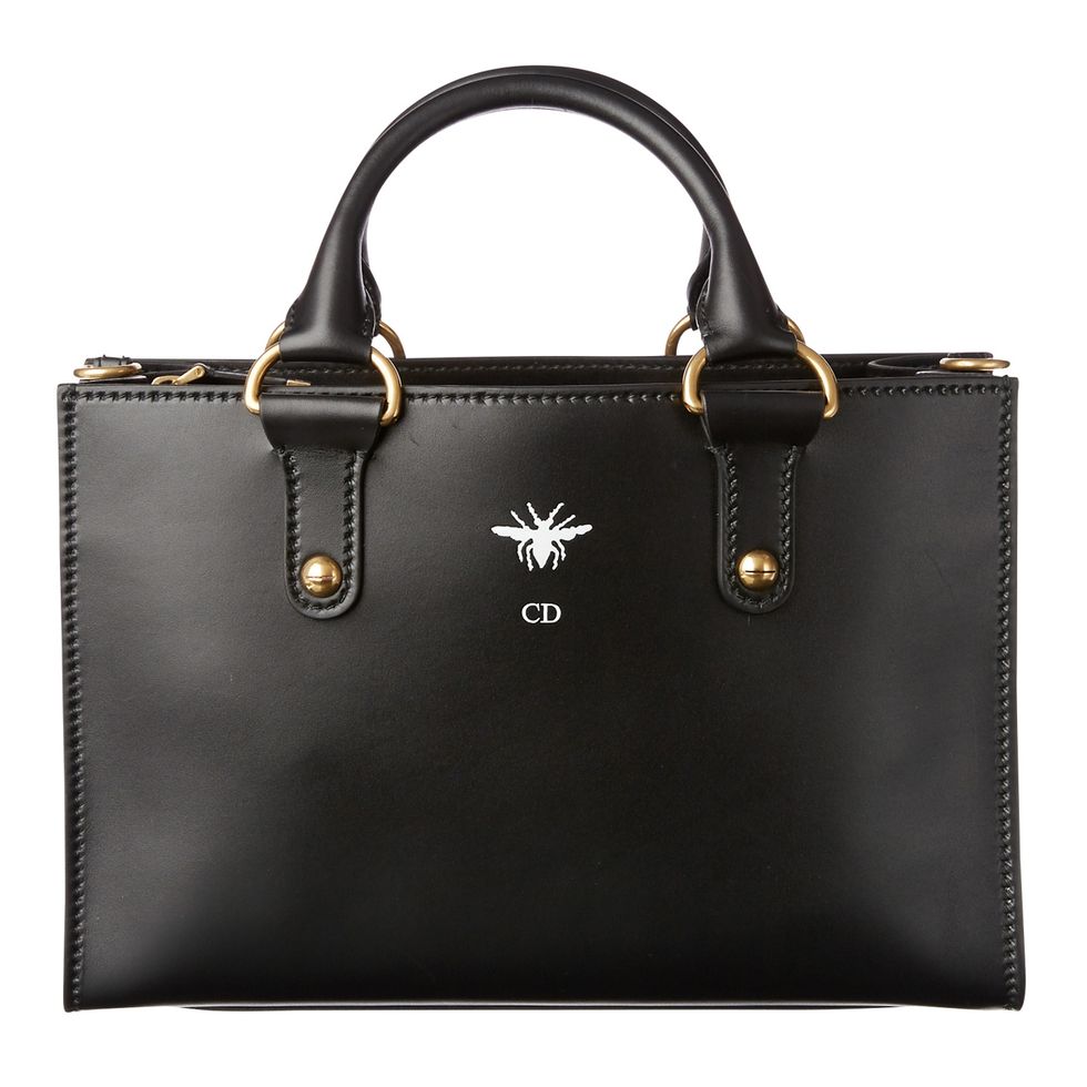 Handbag, Bag, Fashion accessory, Leather, Product, Beauty, Fashion, Material property, Shoulder bag, Tote bag, 