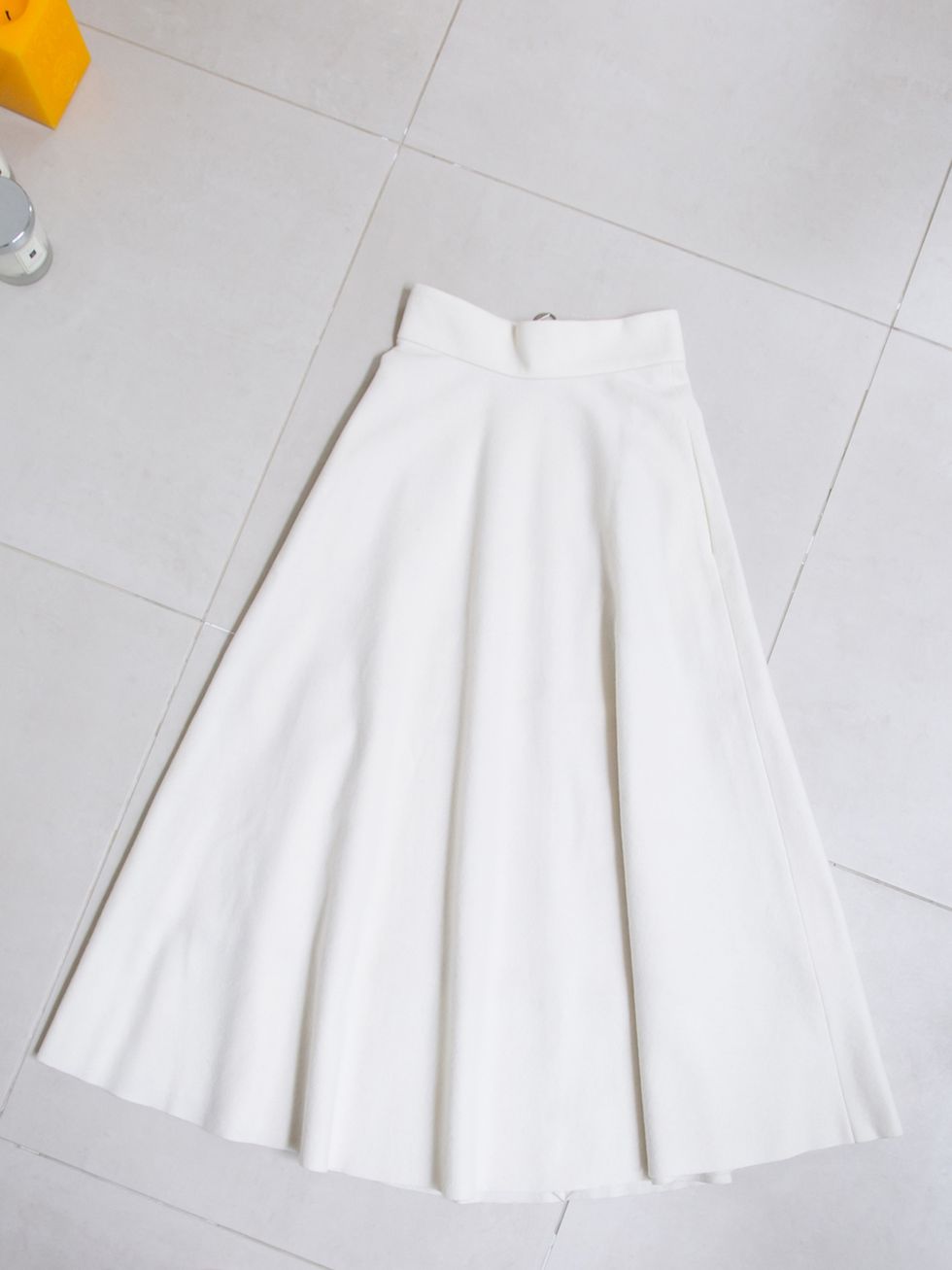 White, Clothing, Dress, A-line, Pattern, Bridal party dress, Design, Pattern, Fashion design, Formal wear, 