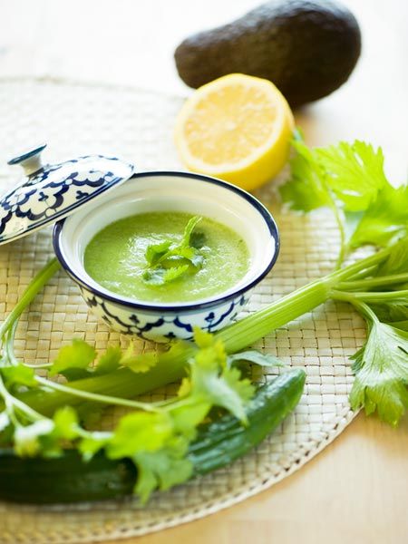 タイ風グリーンスープ のレシピ・作り方｜ELLE gourmet [エル・グルメ]