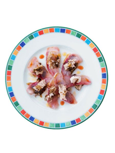 白身魚の昆布締め風カルパッチョ のレシピ・作り方｜ELLE gourmet [エル・グルメ]