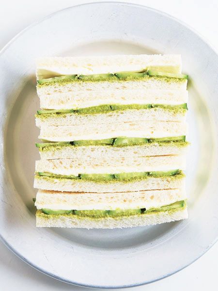 きゅうりとグリーンチャツネのサンドイッチ のレシピ・作り方｜ELLE gourmet [エル・グルメ]