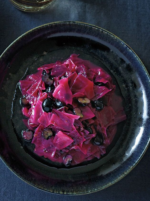 紫キャベツとブルーベリーのコールスロー のレシピ・作り方｜ELLE gourmet [エル・グルメ]