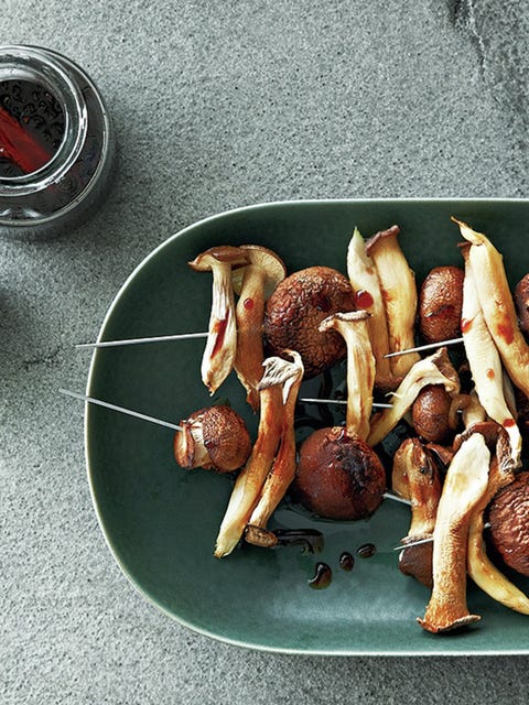 焼ききのこのスモーキーしょうゆがけ のレシピ 作り方 Elle Gourmet エル グルメ 焼ききのこのスモーキーしょうゆがけ のレシピ 作り方 Elle Gourmet エル グルメ