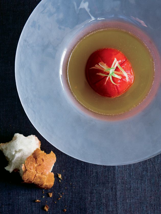 焼きトマトのスープ仕立て のレシピ・作り方｜ELLE gourmet [エル・グルメ]
