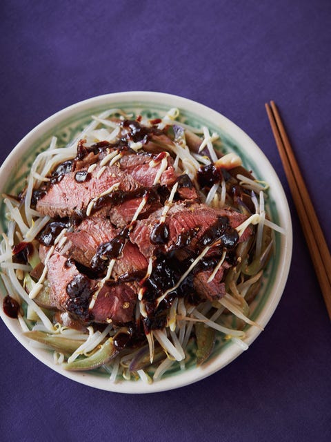 赤身肉ともやしの甜麺醤ソースがけ のレシピ 作り方 Elle Gourmet エル