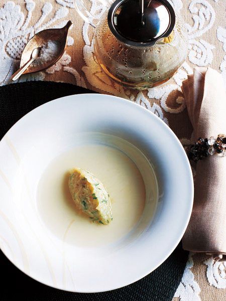 玉ねぎのスープ のレシピ・作り方｜ELLE gourmet [エル・グルメ]