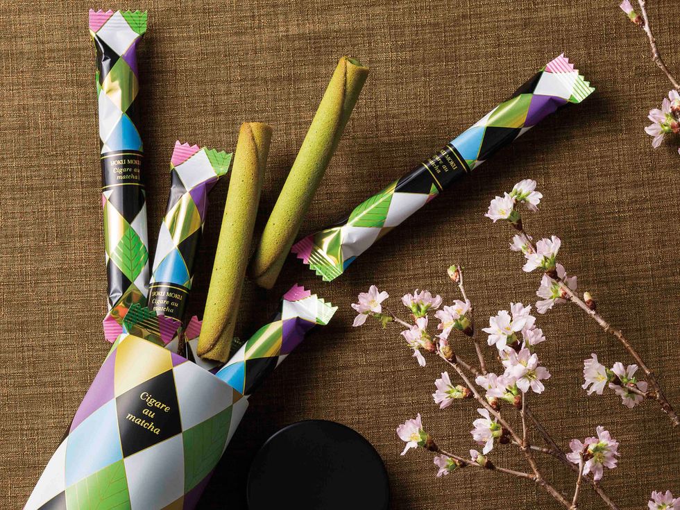 Textile, Writing implement, Office supplies, Petal, Purple, Stationery, Lavender, Creative arts, Craft, Pedicel, 