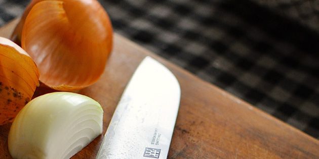 Kitchen knife, Kitchen utensil, Chemical compound, Knife, Tool, Blade, Still life photography, Peach, Cutting board, Natural foods, 