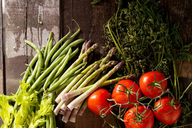 Whole food, Vegan nutrition, Local food, Food, Natural foods, Produce, Root vegetable, Vegetable, Ingredient, Carrot, 