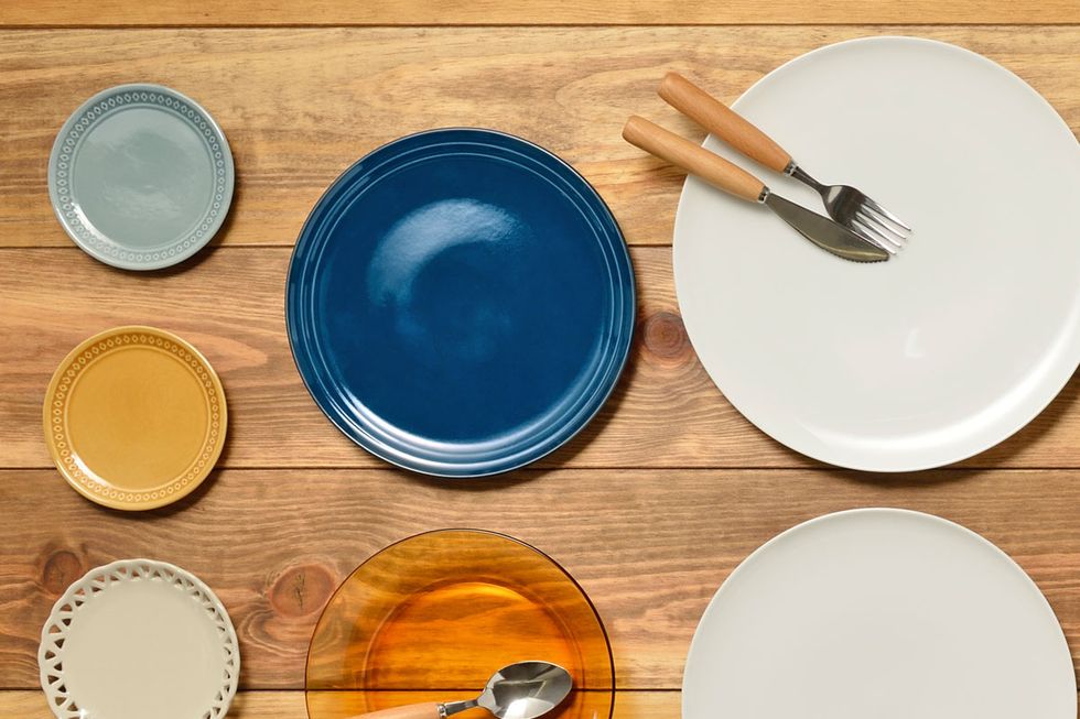 Blue, Brown, Dishware, Paint, Kitchen utensil, Cutlery, Orange, Serveware, Fork, Peach, 