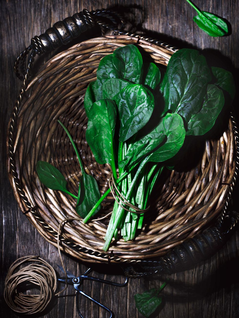 Green, Leaf vegetable, Leaf, Ingredient, Produce, Chard, Basket, Herb, Vegetable, Still life photography, 