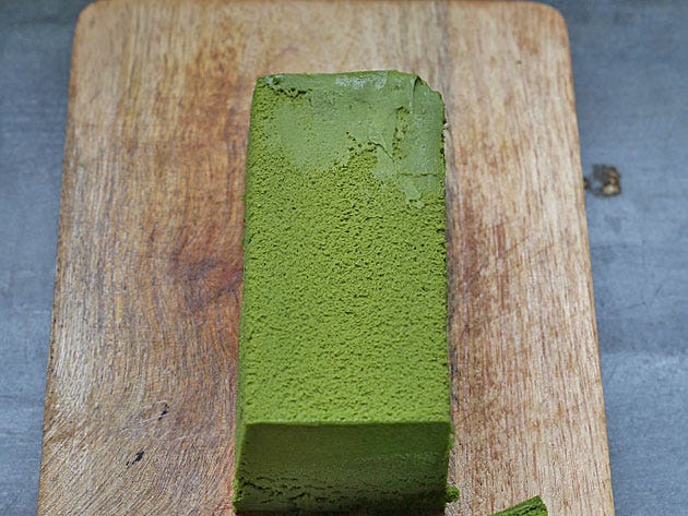 Green, Wood, Hardwood, Rectangle, Wood stain, Vegetarian food, Plywood, Sponge, 