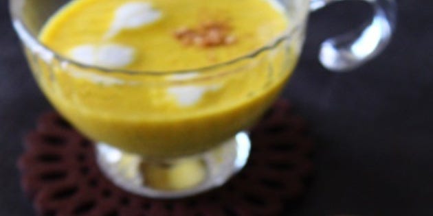 Yellow, Tableware, Serveware, Drink, Ingredient, Recipe, Custard, Bowl, Orange juice, Cocktail, 