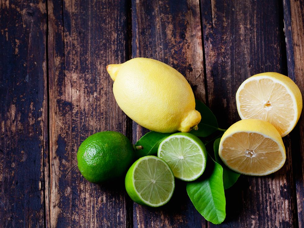 Wood, Green, Yellow, Citrus, Lemon, Fruit, Sweet lemon, Natural foods, Meyer lemon, Produce, 