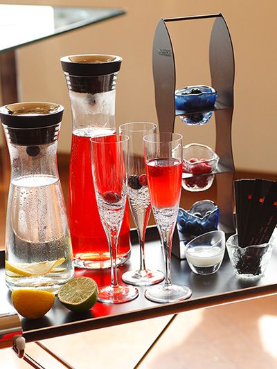 Fluid, Liquid, Drinkware, Glass, Barware, Stemware, Red, Wine glass, Tableware, Bottle, 