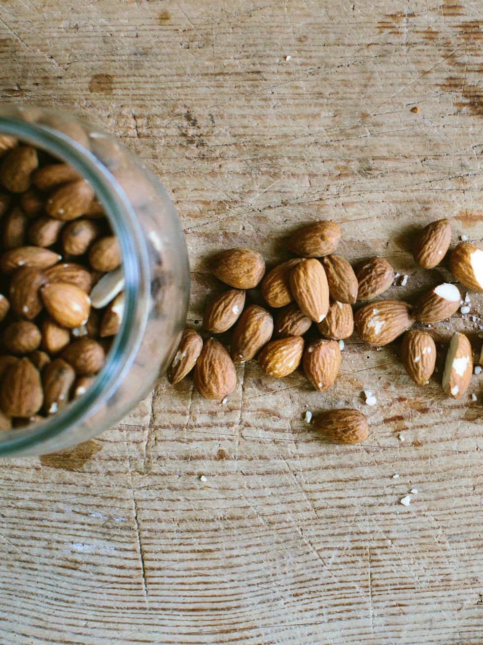 Ingredient, Seed, Produce, Nuts & seeds, Natural material, Nut, Single-origin coffee, 