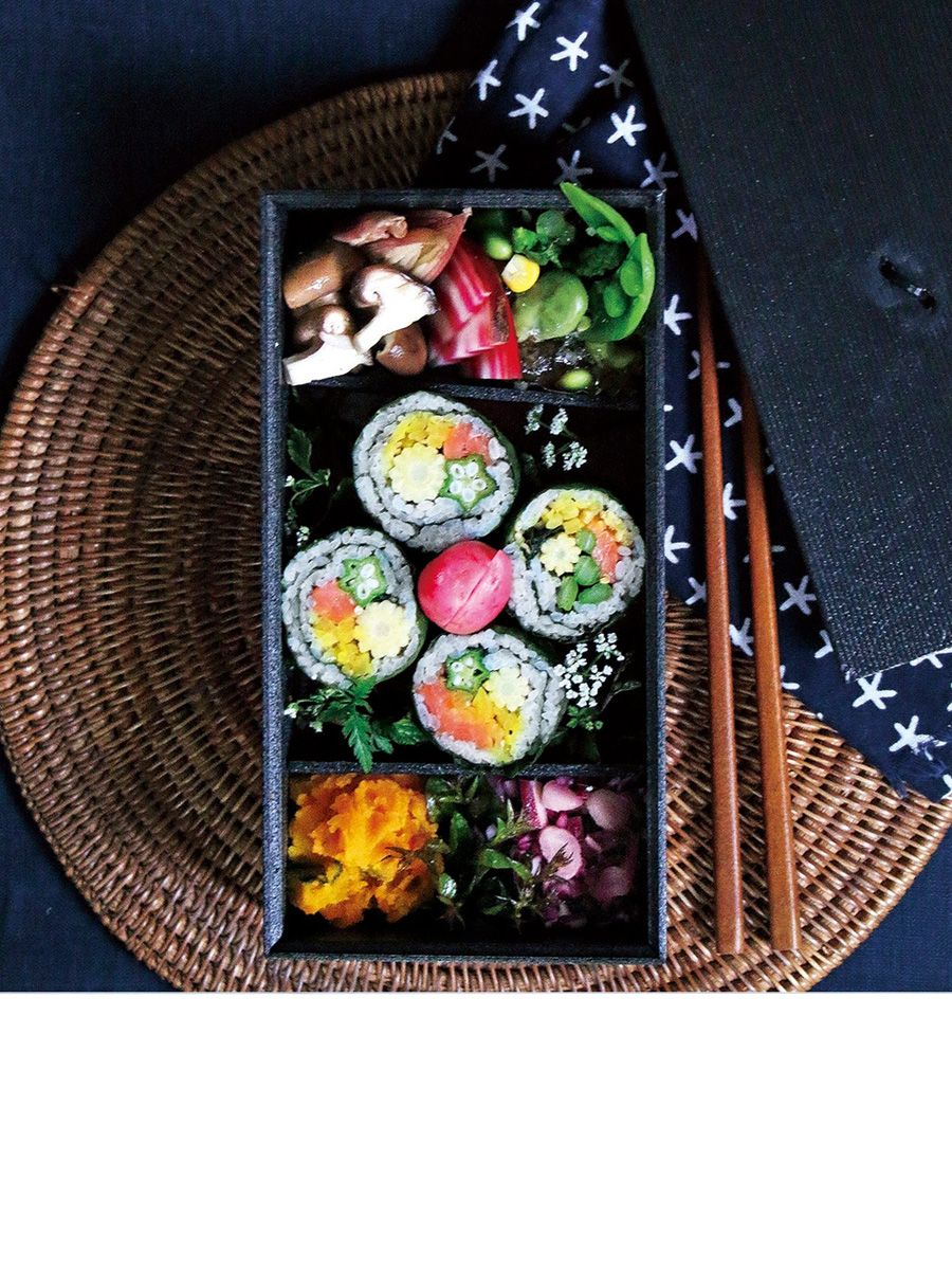 Dish, Meal, Cuisine, Food, Comfort food, Steamed rice, Gimbap, Japanese cuisine, Lunch, Sashimi, 