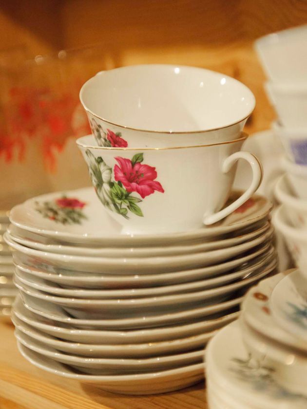 Serveware, Dishware, Cup, Drinkware, Porcelain, Coffee cup, Teacup, Pink, Ceramic, Saucer, 