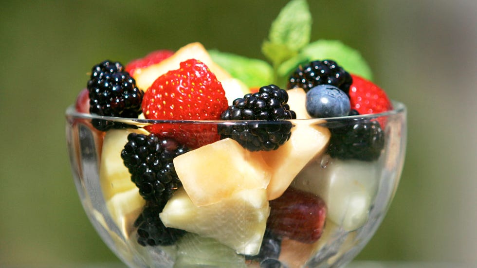 Food, Fruit, Produce, Ingredient, Tableware, Frutti di bosco, Dessert, Sweetness, Natural foods, Berry, 