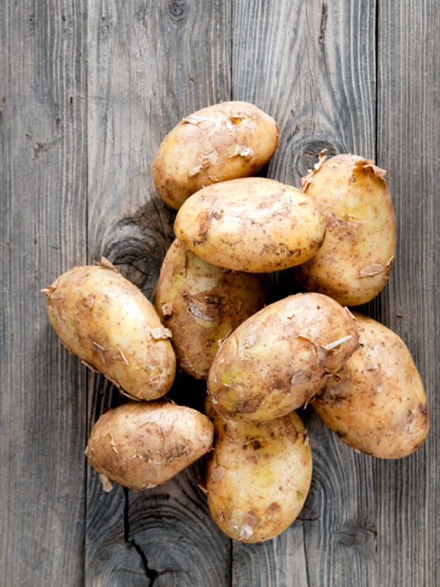Root vegetable, Tuber, Vegetable, Yukon gold potato, Potato, Food, Russet burbank potato, Solanum, Local food, Sweet potato, 