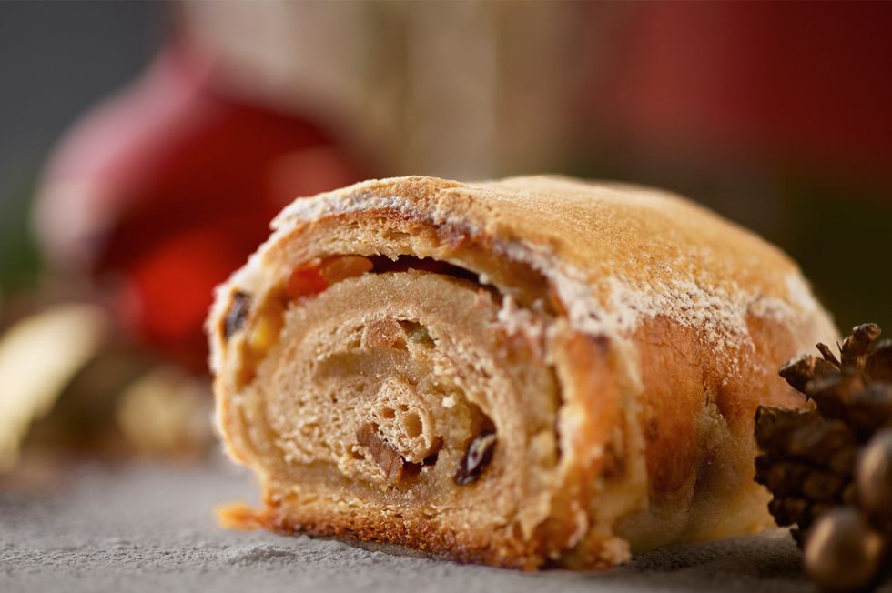 Food, Dish, Cuisine, Ingredient, Baked goods, Roulade, Dessert, Nut roll, Produce, Swiss roll, 