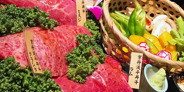 Dish, Food, Cuisine, Red meat, Meat, Yakiniku, Matsusaka beef, Ingredient, Shabu-shabu, Produce, 