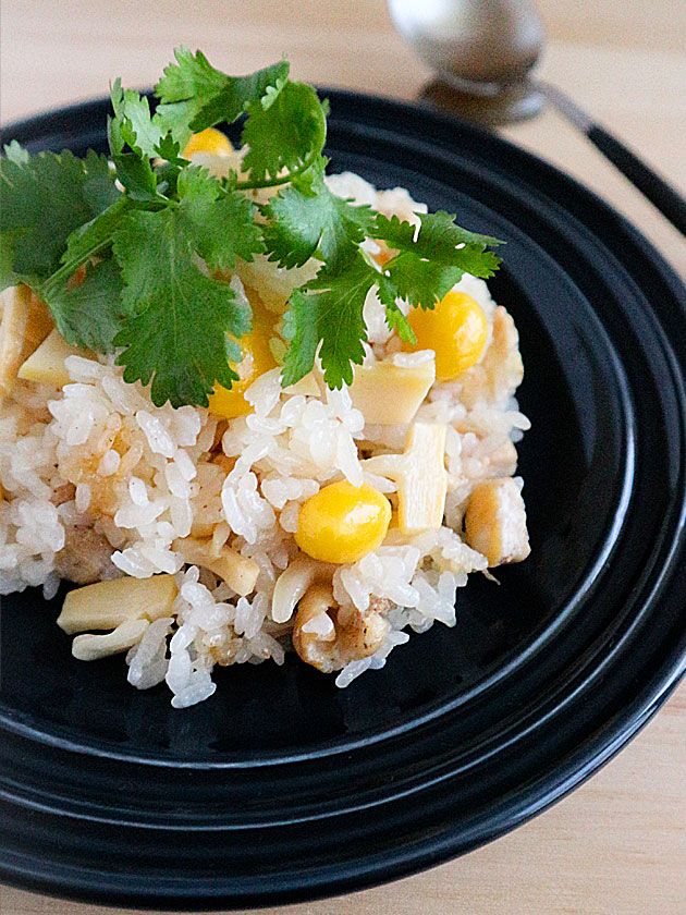 Dish, Cuisine, Food, Steamed rice, Rice, Ingredient, White rice, Jasmine rice, Takikomi gohan, Produce, 