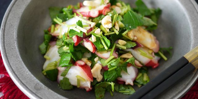 Salad, Food, Cuisine, Vegetable, Leaf vegetable, Ingredient, Produce, Garden salad, Dish, Recipe, 