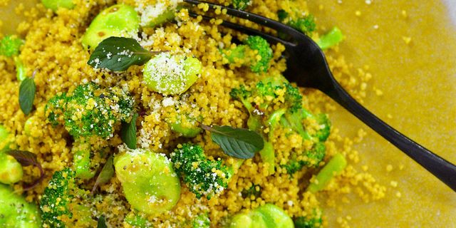 Yellow, Food, Recipe, Kitchen utensil, Spoon, Cutlery, Couscous, Leaf vegetable, Mixture, Meal, 