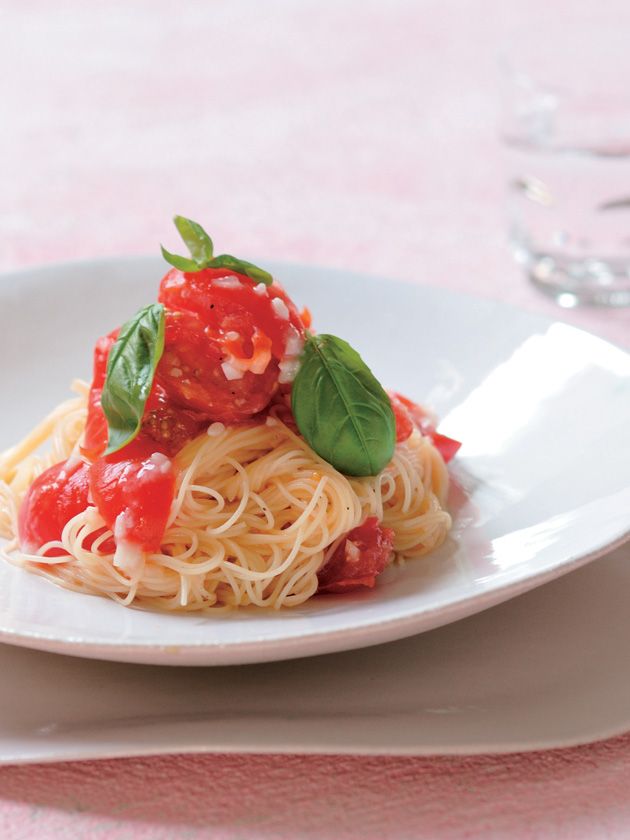 Dish, Food, Cuisine, Spaghetti, Capellini, Ingredient, Al dente, Taglierini, Basil, Italian food, 