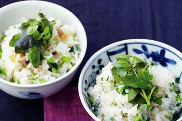Food, Cuisine, Ingredient, Leaf vegetable, Rice, Recipe, Dishware, Dish, Porcelain, Steamed rice, 