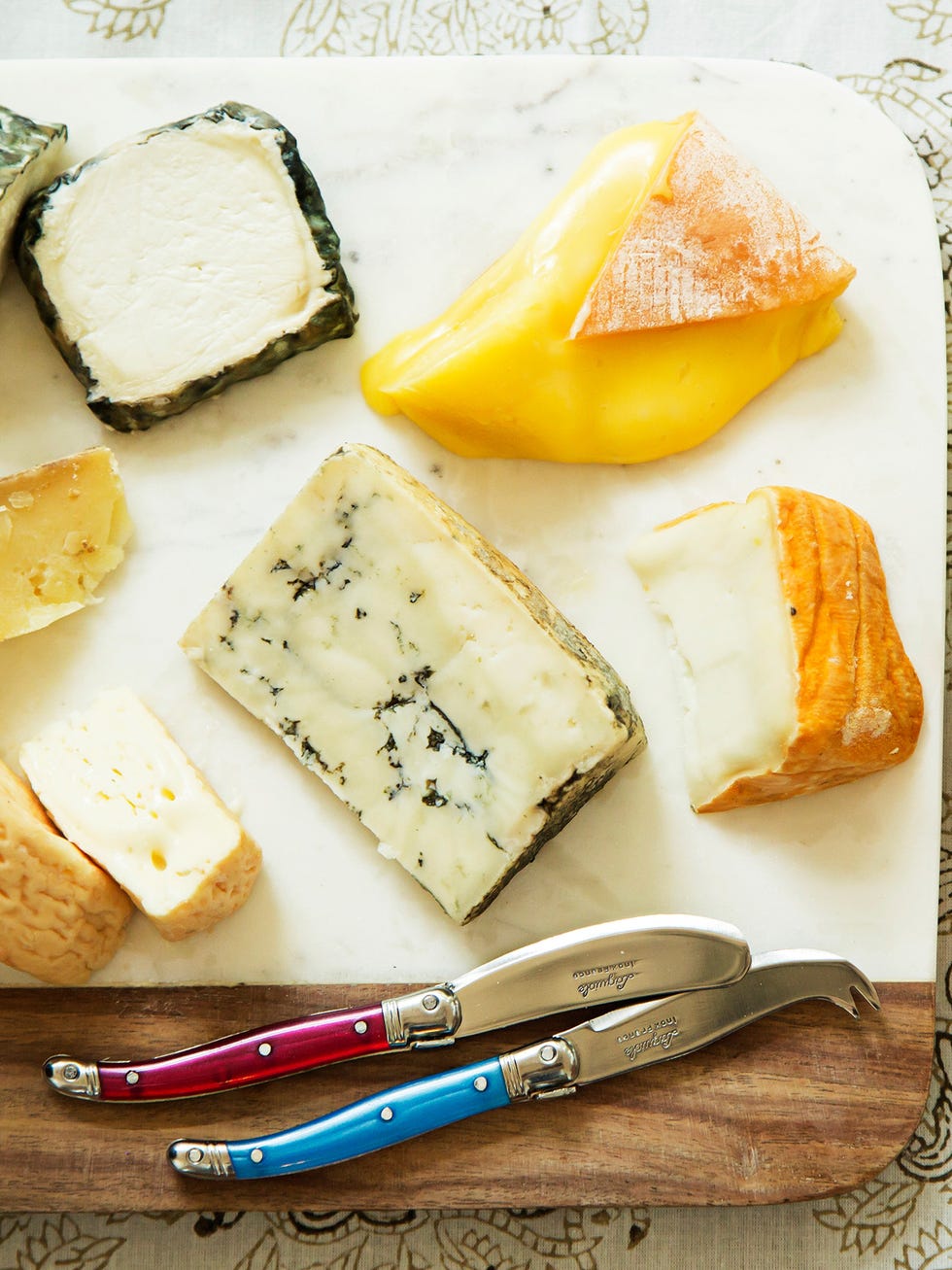 Food, Cheese, Gorgonzola, Blue cheese, Ingredient, Processed cheese, Cheddar cheese, Dairy, Dish, Cuisine, 