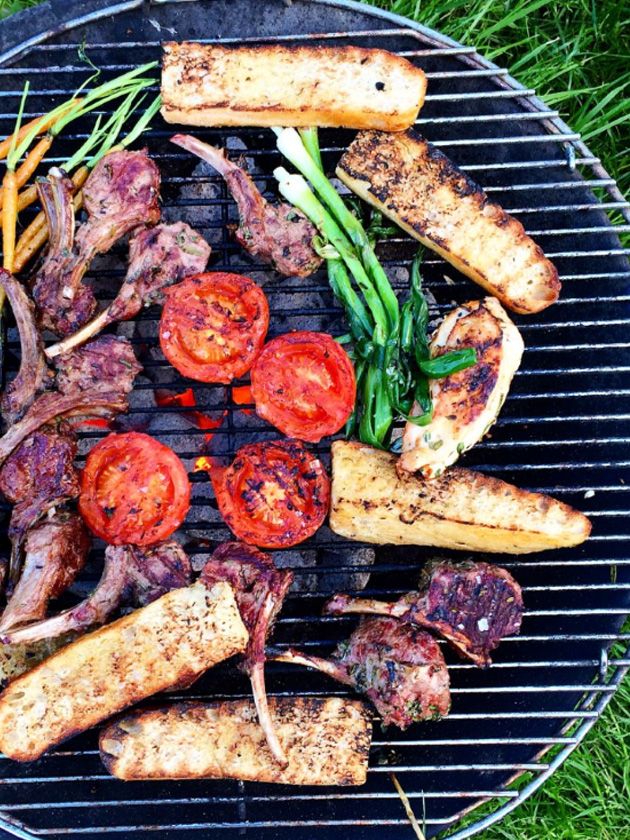 Barbecue, Grilling, Food, Barbecue grill, Cuisine, Outdoor grill, Grillades, Dish, Cooking, Ingredient, 