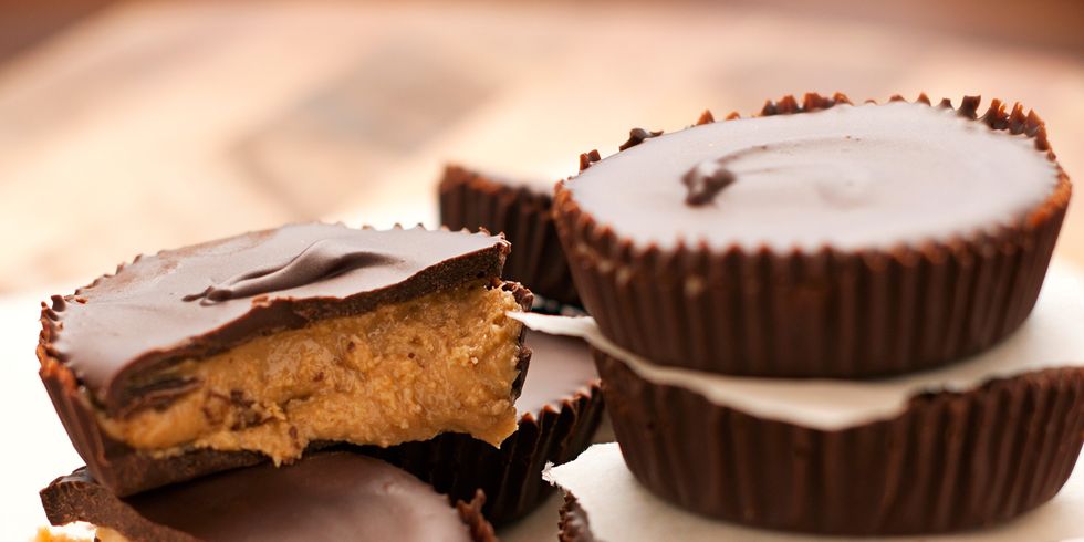 Food, Dish, Cuisine, Chocolate, Dessert, Peanut butter cup, Confectionery, Ingredient, Baked goods, Cup, 