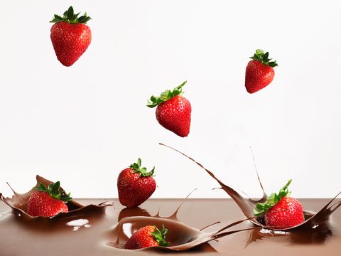Food, Strawberry, Strawberries, Fruit, Natural foods, Plant, Dessert, Dish, Still life photography, Cuisine, 