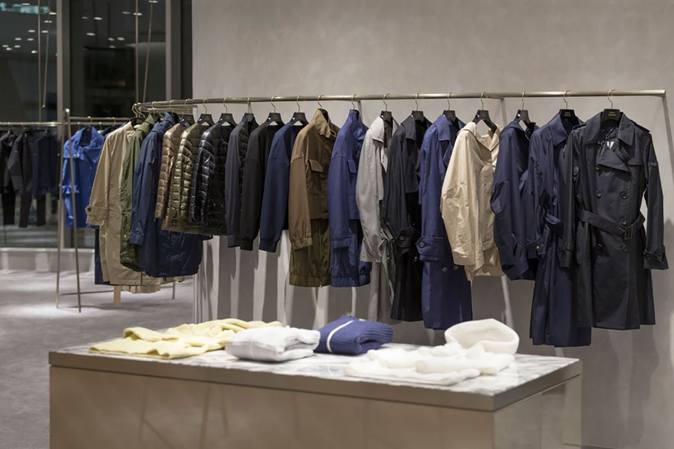 Textile, Clothes hanger, Fashion, Retail, Collection, Boutique, Outlet store, Fashion design, 