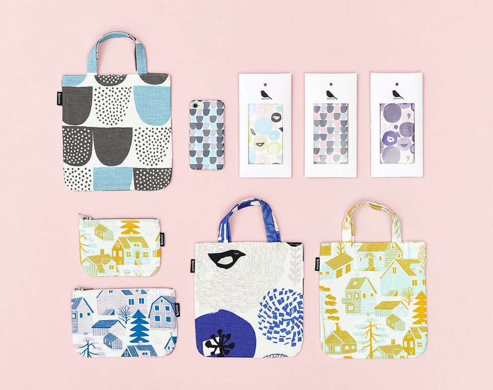 Blue, Bag, Pattern, Shoulder bag, Luggage and bags, Aqua, Visual arts, Tote bag, Creative arts, Illustration, 