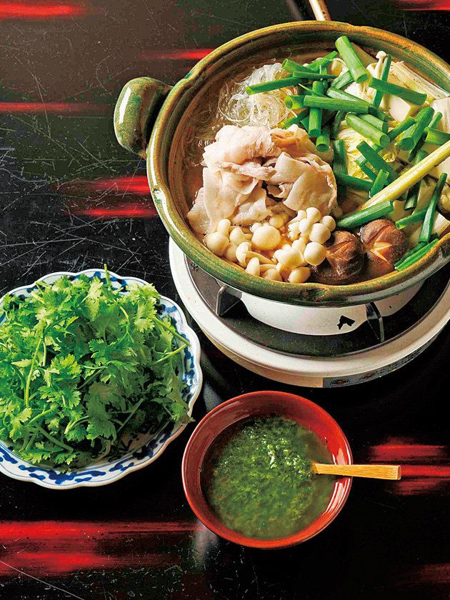 Green, Food, Ingredient, Cuisine, Bowl, Produce, Dish, Leaf vegetable, Recipe, Mixing bowl, 